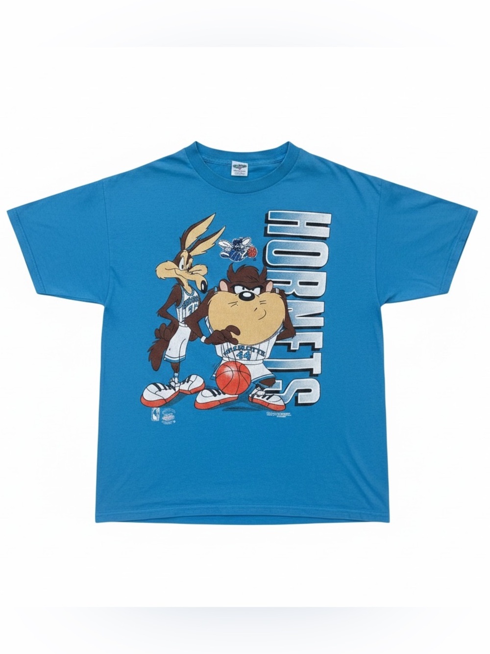 RARE Looney Tunes “Hornets” Basketball Graphic Tee, Size Large, Vintage Preowned - Picture 4 of 7
